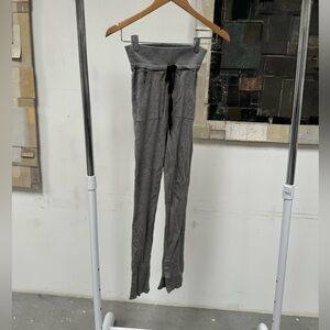 Lululemon gray ribbed sweatpants soft & stretchy snap bottoms for flare bootcut